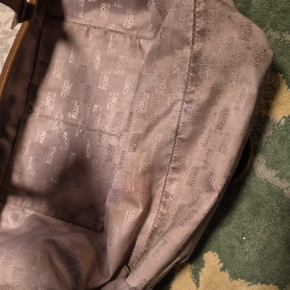 Michael Kors Tan and Cream Signature Tote - Picture 16 of 16